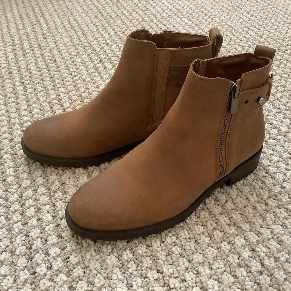 New Clarks Brown Ankle Boots